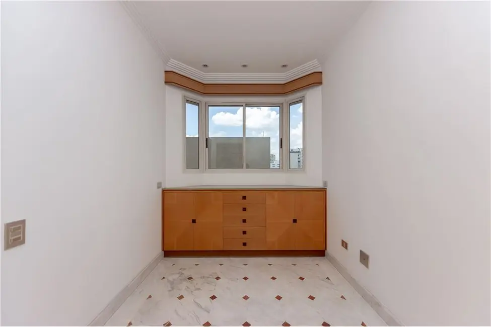 Apartamento com 4 quartos à venda, 275m2 em Santa Cecília, São Paulo - SP - imagem 8 Foto 8 de Apartamento com 4 quartos à venda, 275m2 em Santa Cecília, São Paulo - SP