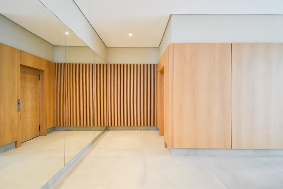 Apartamento com 3 quartos à venda, 259m2 em Higienópolis, São Paulo - SP - imagem 2 Foto 2 de Apartamento com 3 quartos à venda, 259m2 em Higienópolis, São Paulo - SP