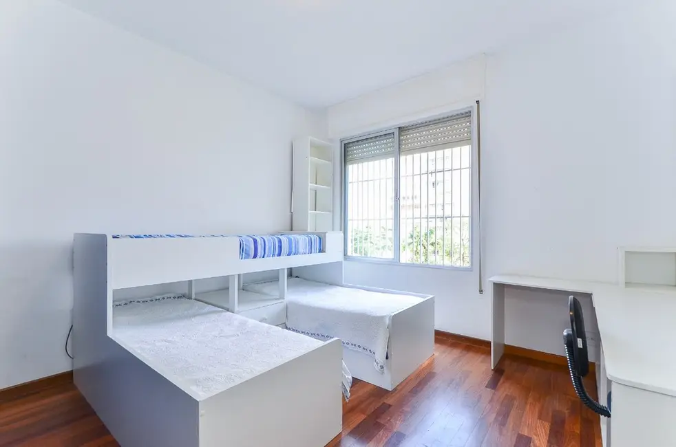 Apartamento com 3 quartos à venda, 191m2 em Higienópolis, São Paulo - SP - imagem 4 Foto 4 de Apartamento com 3 quartos à venda, 191m2 em Higienópolis, São Paulo - SP