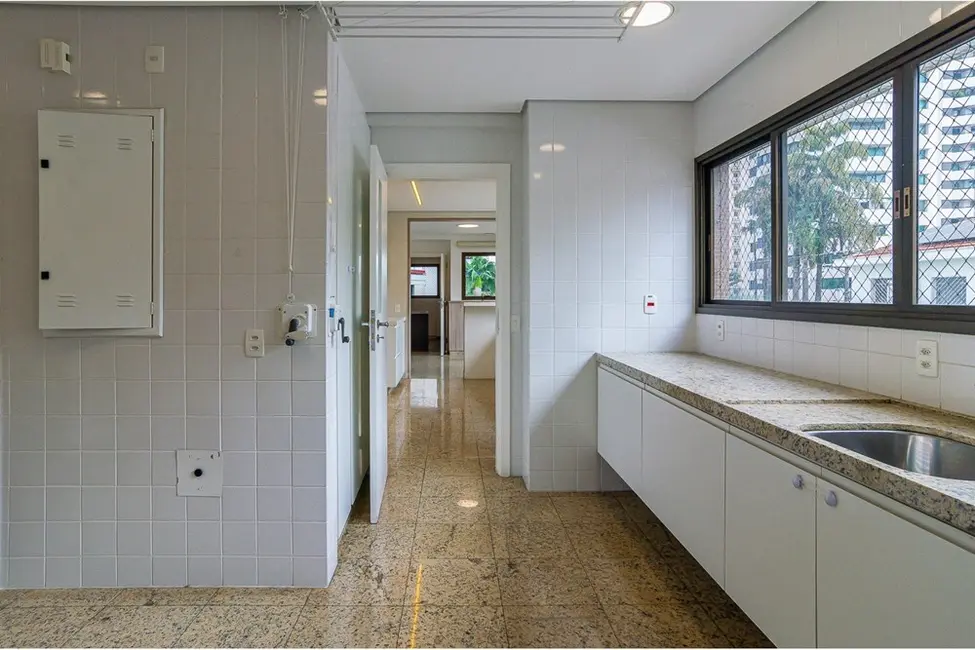 Apartamento com 3 quartos à venda, 287m2 em Aclimação, São Paulo - SP - imagem 9 Foto 9 de Apartamento com 3 quartos à venda, 287m2 em Aclimação, São Paulo - SP