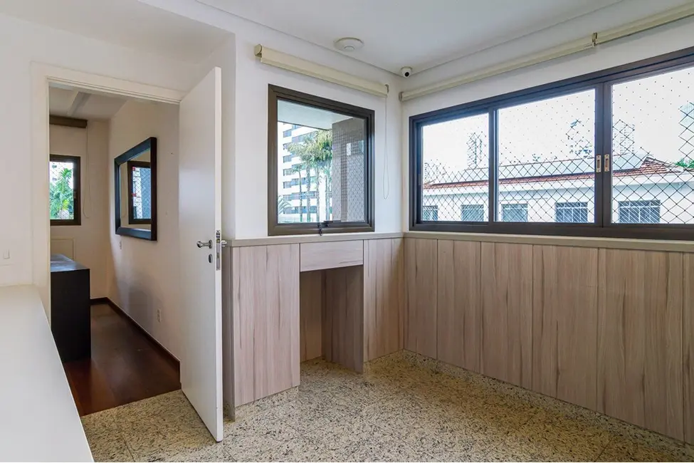 Apartamento com 3 quartos à venda, 287m2 em Aclimação, São Paulo - SP - imagem 6 Foto 6 de Apartamento com 3 quartos à venda, 287m2 em Aclimação, São Paulo - SP