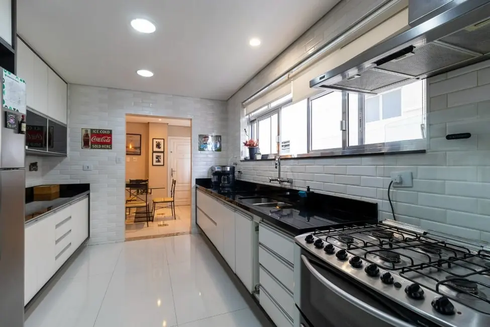 Foto 2 de Apartamento com 3 quartos à venda, 224m2 em Jardim Paulista, São Paulo - SP