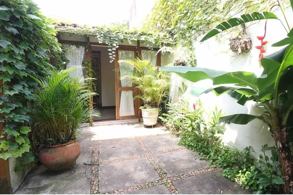 Foto 2 de Casa de Condomínio com 3 quartos à venda, 216m2 em Jardim Paulista, São Paulo - SP