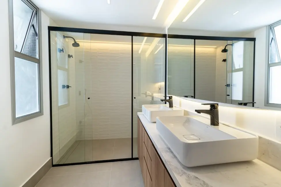 Apartamento com 3 quartos à venda, 136m2 em Jardim Paulista, São Paulo - SP - imagem 3 Foto 3 de Apartamento com 3 quartos à venda, 136m2 em Jardim Paulista, São Paulo - SP