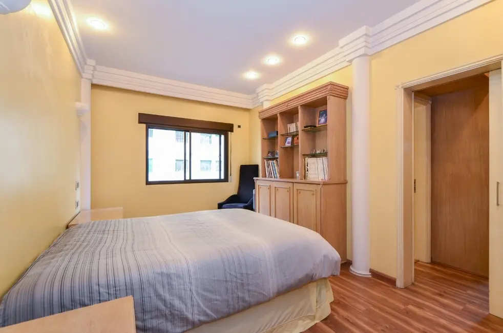 Apartamento com 4 quartos à venda, 270m2 em Vila Mariana, São Paulo - SP - imagem 4 Foto 4 de Apartamento com 4 quartos à venda, 270m2 em Vila Mariana, São Paulo - SP