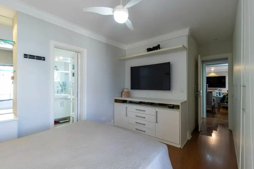 Foto 2 de Apartamento com 3 quartos à venda, 110m2 em Campo Belo, São Paulo - SP