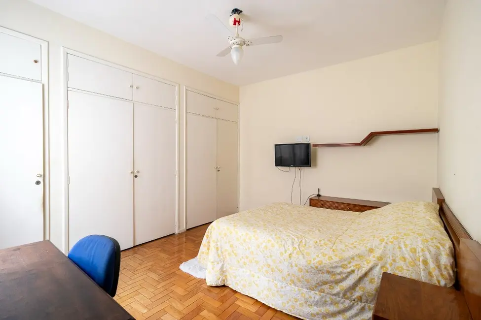 Foto 2 de Casa com 4 quartos à venda, 200m2 em Campo Belo, São Paulo - SP