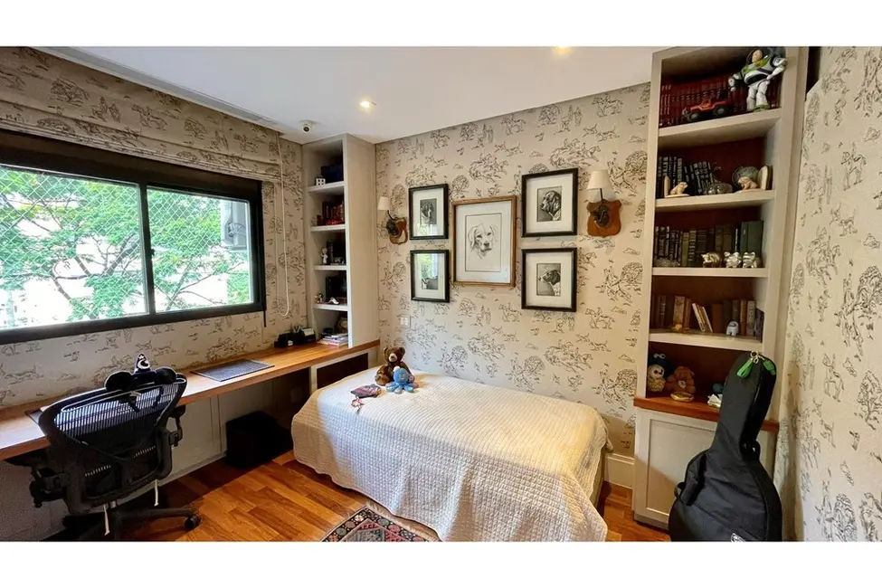 Foto 5 de Apartamento com 3 quartos à venda, 240m2 em Campo Belo, São Paulo - SP