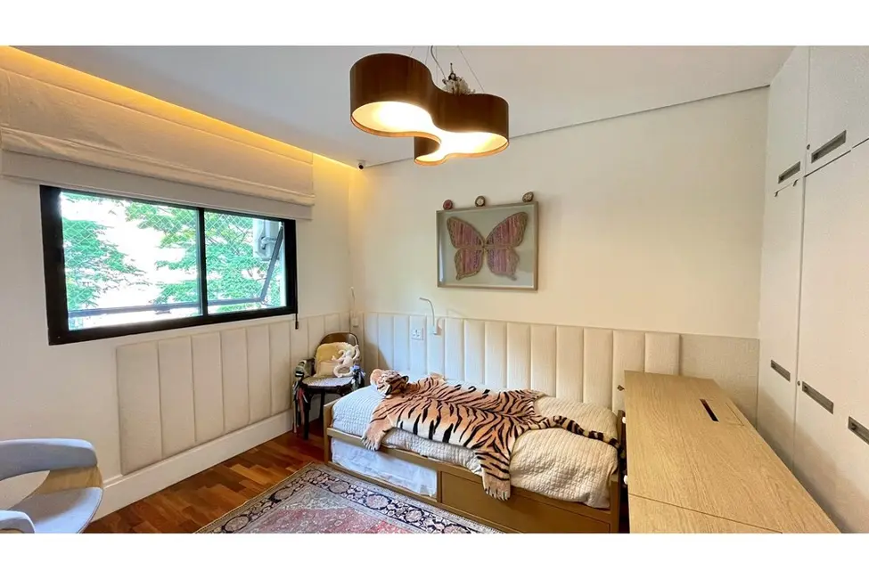 Foto 3 de Apartamento com 3 quartos à venda, 240m2 em Campo Belo, São Paulo - SP