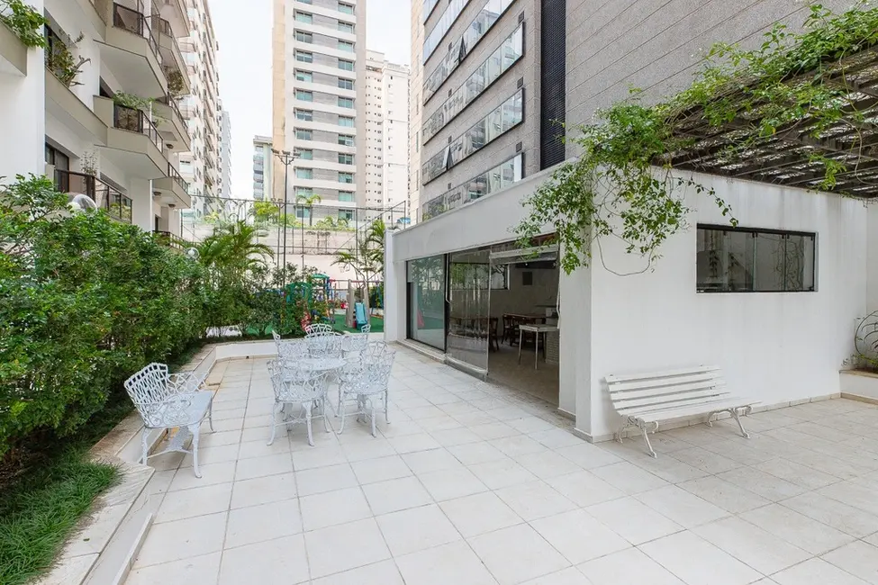 Foto 2 de Apartamento com 4 quartos à venda, 223m2 em Vila Clementino, São Paulo - SP
