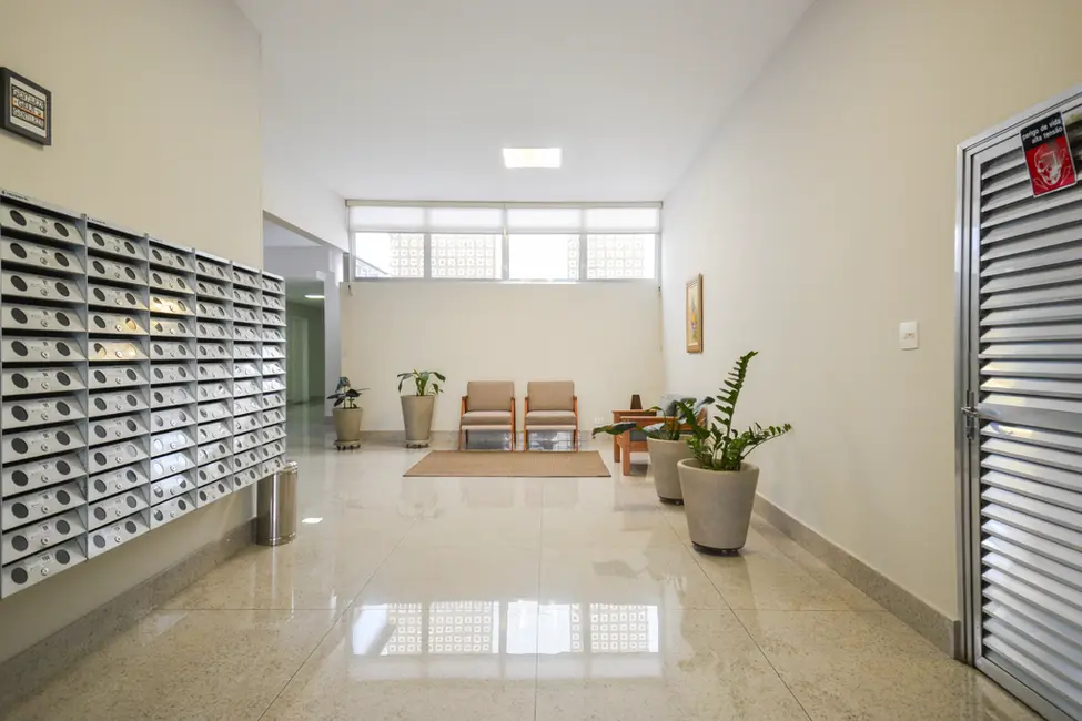 Foto 6 de Apartamento com 2 quartos à venda, 77m2 em Aclimação, São Paulo - SP