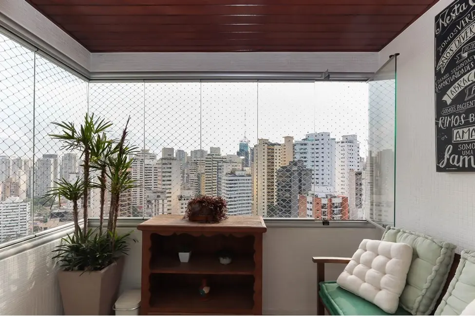Apartamento com 3 quartos à venda, 168m2 em Aclimação, São Paulo - SP - imagem 3 Foto 3 de Apartamento com 3 quartos à venda, 168m2 em Aclimação, São Paulo - SP