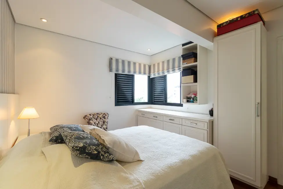 Foto 4 de Apartamento com 3 quartos à venda, 190m2 em Aclimação, São Paulo - SP