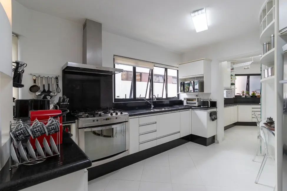 Foto 7 de Apartamento com 3 quartos à venda, 190m2 em Aclimação, São Paulo - SP