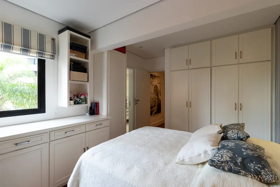 Foto 5 de Apartamento com 3 quartos à venda, 190m2 em Aclimação, São Paulo - SP