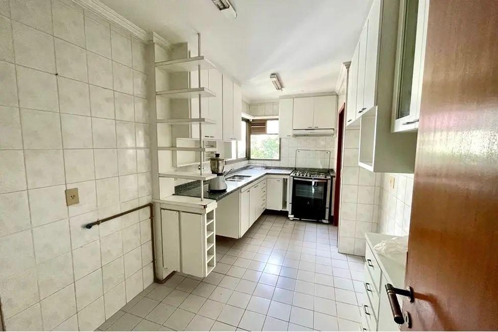 Foto 3 de Apartamento com 4 quartos à venda, 133m2 em Aclimação, São Paulo - SP