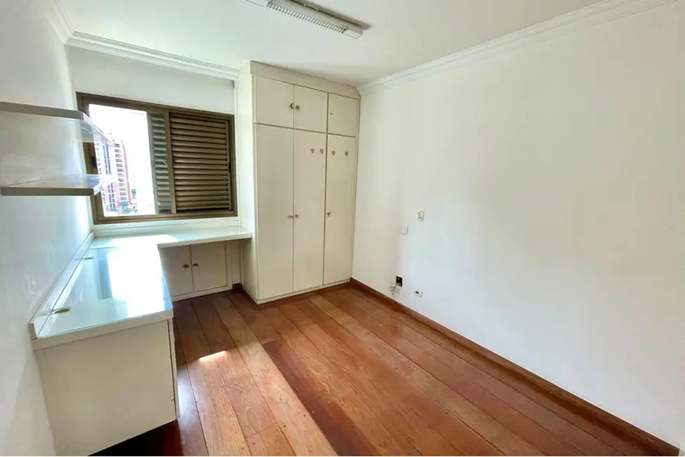 Foto 5 de Apartamento com 4 quartos à venda, 133m2 em Aclimação, São Paulo - SP