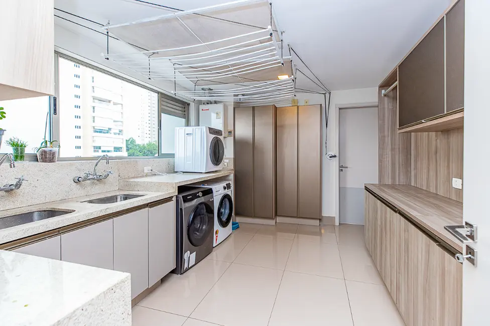 Foto 9 de Apartamento com 3 quartos à venda, 485m2 em Campo Belo, São Paulo - SP