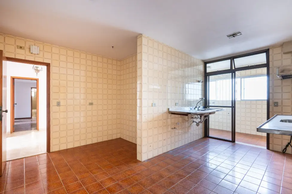 Apartamento com 4 quartos à venda, 202m2 em Campo Belo, São Paulo - SP - imagem 8 Foto 8 de Apartamento com 4 quartos à venda, 202m2 em Campo Belo, São Paulo - SP