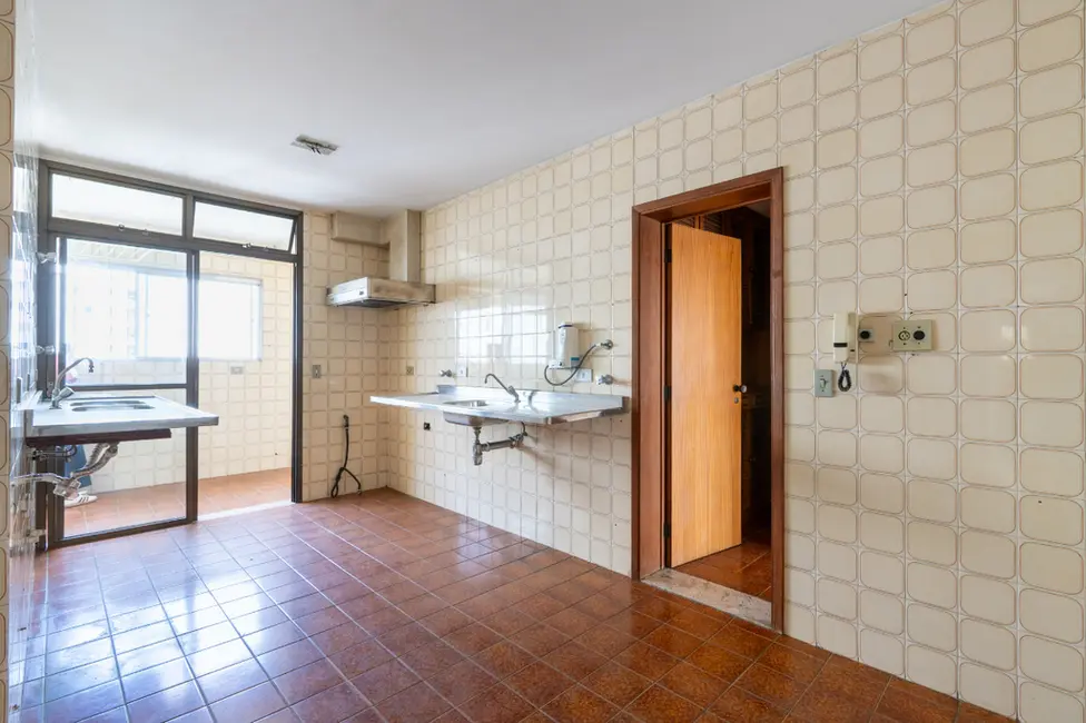 Apartamento com 4 quartos à venda, 202m2 em Campo Belo, São Paulo - SP - imagem 9 Foto 9 de Apartamento com 4 quartos à venda, 202m2 em Campo Belo, São Paulo - SP