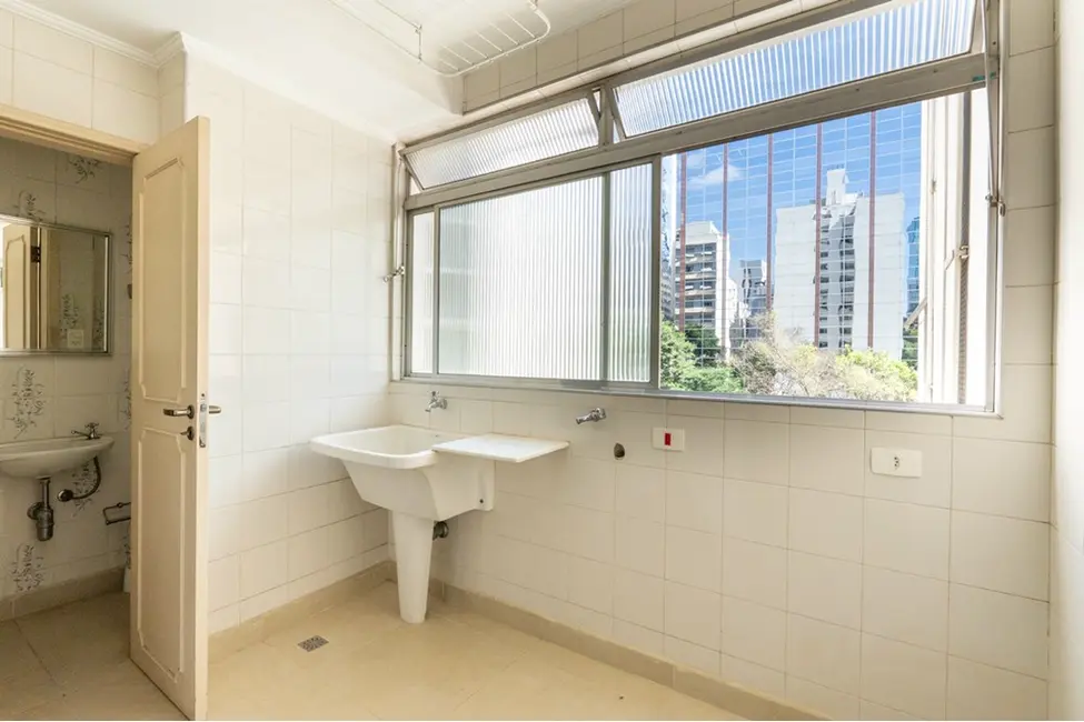 Foto 3 de Apartamento com 2 quartos à venda, 105m2 em Cerqueira César, São Paulo - SP