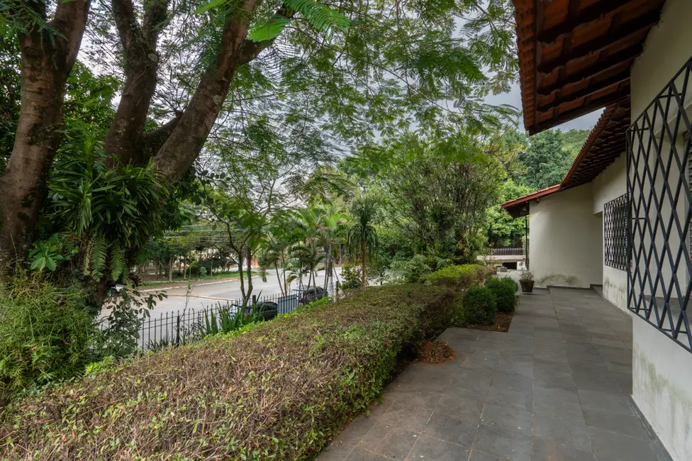 Casa com 4 quartos à venda, 330m2 em Lapa, São Paulo - SP - imagem 8 Foto 8 de Casa com 4 quartos à venda, 330m2 em Lapa, São Paulo - SP