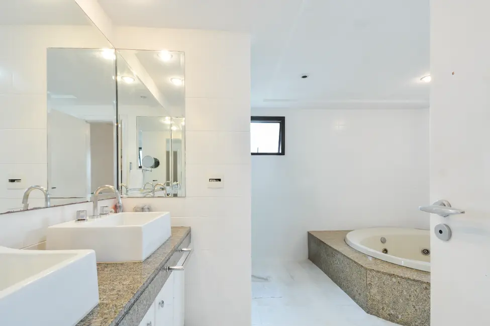 Foto 7 de Apartamento com 4 quartos à venda, 379m2 em Pacaembu, São Paulo - SP
