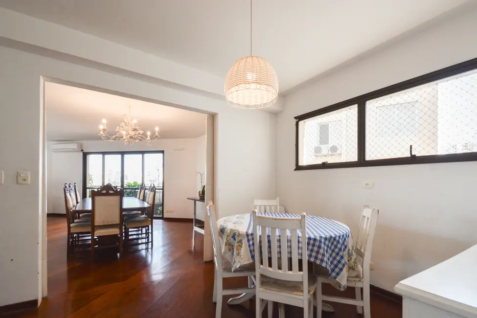 Foto 3 de Apartamento com 4 quartos à venda, 379m2 em Pacaembu, São Paulo - SP