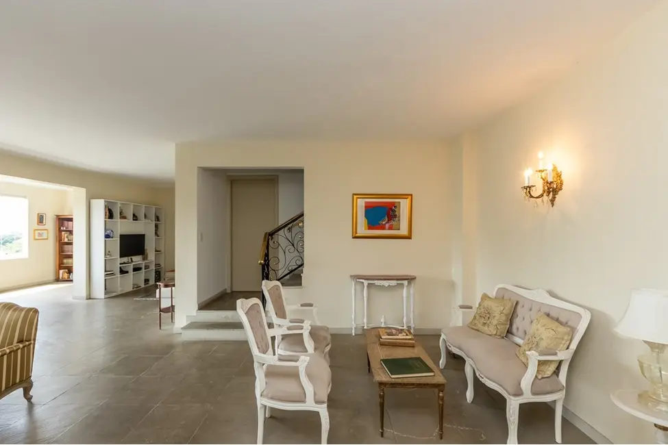 Casa com 3 quartos à venda, 379m2 em Pacaembu, São Paulo - SP - imagem 6 Foto 6 de Casa com 3 quartos à venda, 379m2 em Pacaembu, São Paulo - SP