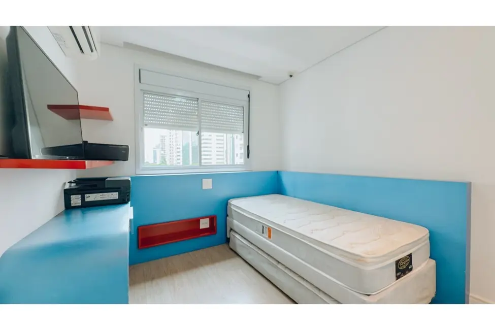 Apartamento com 3 quartos à venda, 143m2 em Moema, São Paulo - SP - imagem 5 Foto 5 de Apartamento com 3 quartos à venda, 143m2 em Moema, São Paulo - SP