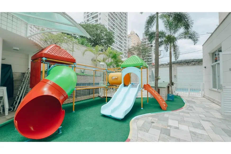 Apartamento com 3 quartos à venda, 143m2 em Moema, São Paulo - SP - imagem 2 Foto 2 de Apartamento com 3 quartos à venda, 143m2 em Moema, São Paulo - SP
