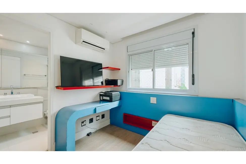 Apartamento com 3 quartos à venda, 143m2 em Moema, São Paulo - SP - imagem 6 Foto 6 de Apartamento com 3 quartos à venda, 143m2 em Moema, São Paulo - SP