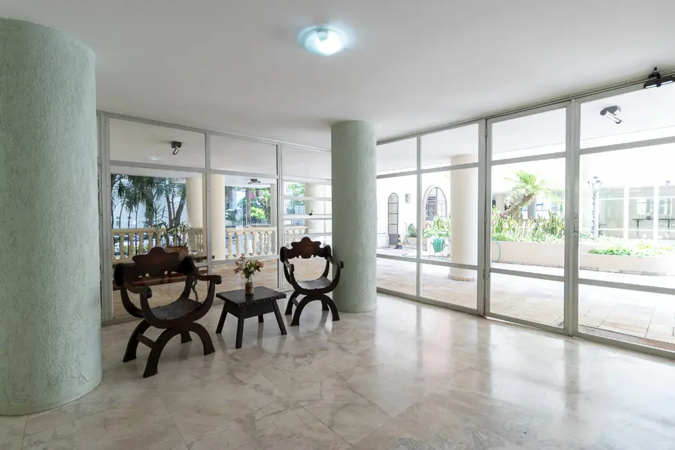 Apartamento com 2 quartos à venda, 76m2 em Moema, São Paulo - SP - imagem 3 Foto 3 de Apartamento com 2 quartos à venda, 76m2 em Moema, São Paulo - SP