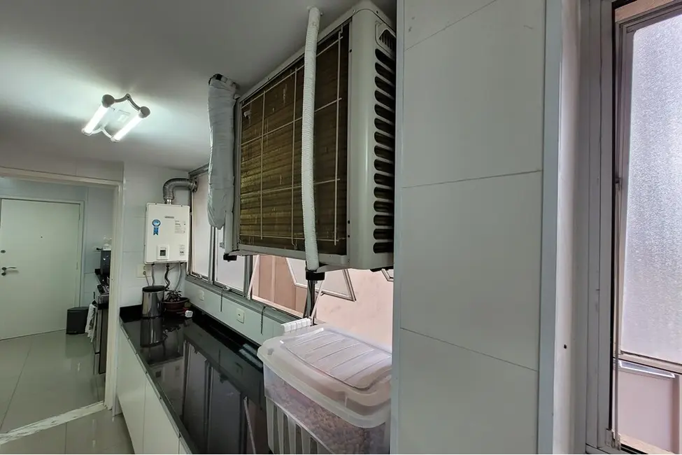 Apartamento com 2 quartos à venda, 96m2 em Moema, São Paulo - SP - imagem 3 Foto 3 de Apartamento com 2 quartos à venda, 96m2 em Moema, São Paulo - SP