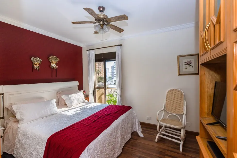 Foto 9 de Apartamento com 4 quartos à venda, 200m2 em Moema, São Paulo - SP