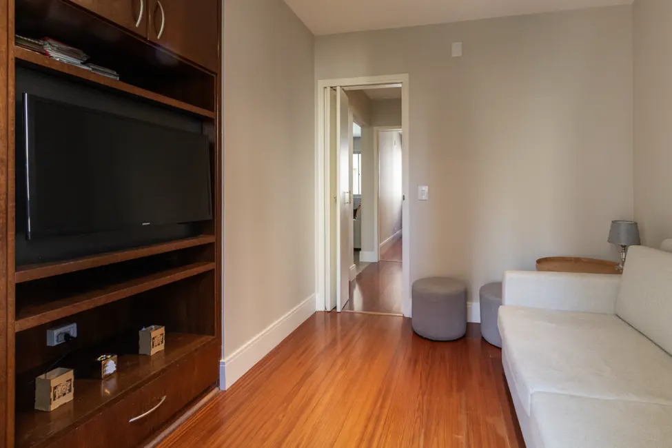 Foto 4 de Apartamento com 2 quartos à venda, 57m2 em Moema, São Paulo - SP