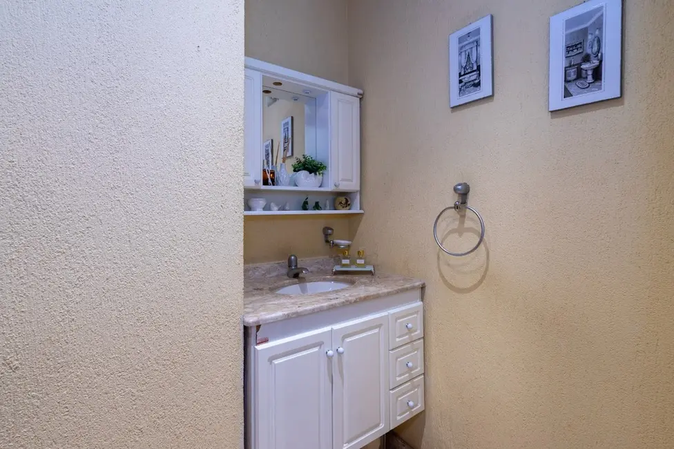 Casa com 4 quartos à venda, 375m2 em Moema, São Paulo - SP - imagem 3 Foto 3 de Casa com 4 quartos à venda, 375m2 em Moema, São Paulo - SP