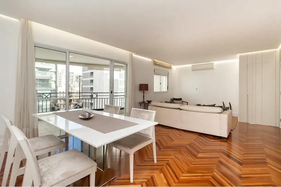 Apartamento com 2 quartos à venda, 126m2 em Moema, São Paulo - SP - imagem 1 Foto 1 de Apartamento com 2 quartos à venda, 126m2 em Moema, São Paulo - SP