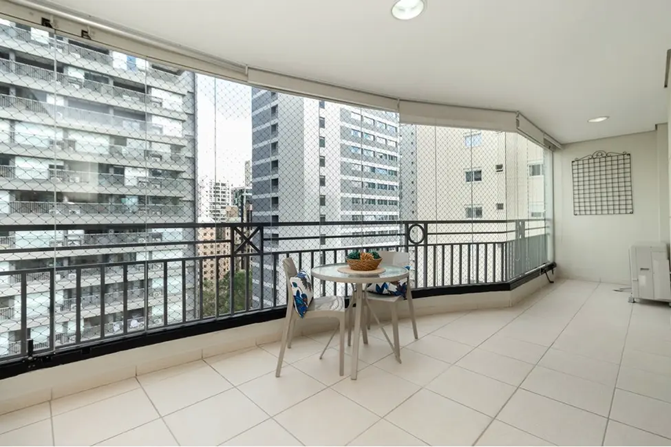 Apartamento com 2 quartos à venda, 126m2 em Moema, São Paulo - SP - imagem 4 Foto 4 de Apartamento com 2 quartos à venda, 126m2 em Moema, São Paulo - SP