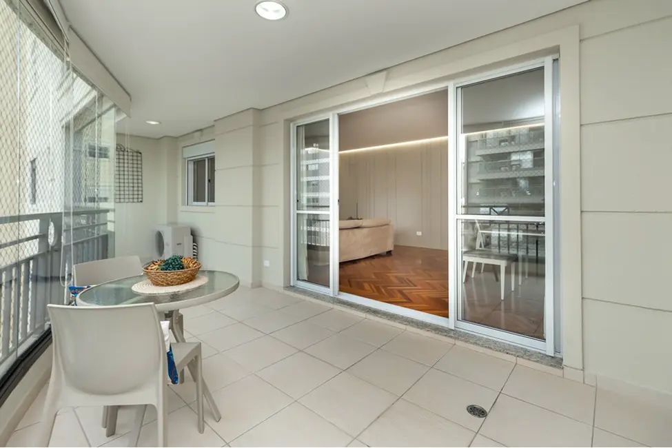 Apartamento com 2 quartos à venda, 126m2 em Moema, São Paulo - SP - imagem 5 Foto 5 de Apartamento com 2 quartos à venda, 126m2 em Moema, São Paulo - SP