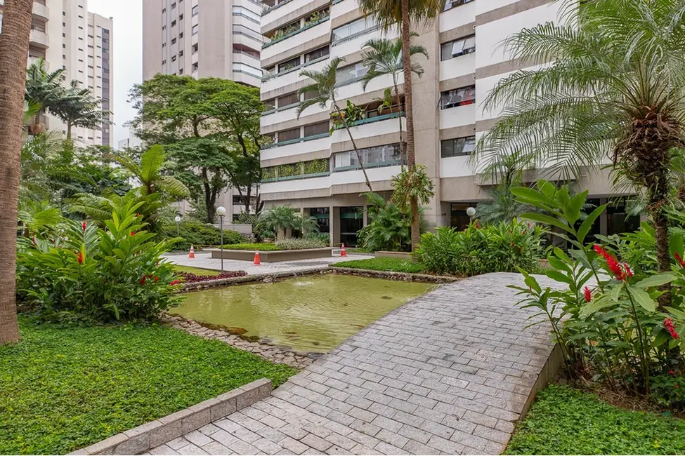Apartamento com 4 quartos à venda, 146m2 em Moema, São Paulo - SP - imagem 5 Foto 5 de Apartamento com 4 quartos à venda, 146m2 em Moema, São Paulo - SP