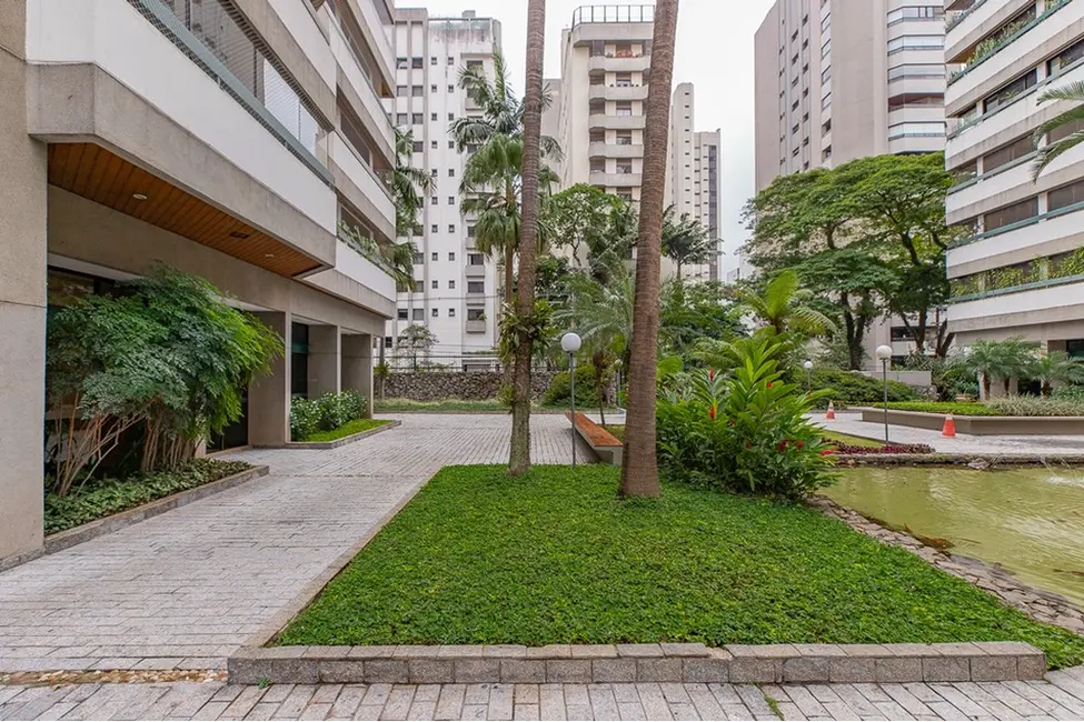 Apartamento com 4 quartos à venda, 146m2 em Moema, São Paulo - SP - imagem 6 Foto 6 de Apartamento com 4 quartos à venda, 146m2 em Moema, São Paulo - SP