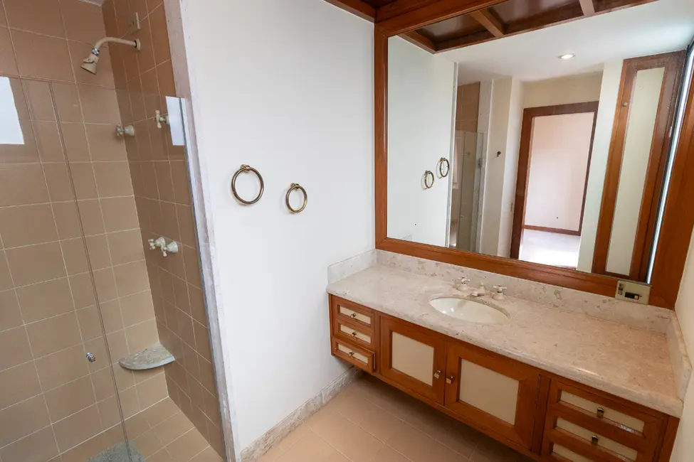 Foto 5 de Apartamento com 3 quartos à venda, 325m2 em Moema, São Paulo - SP