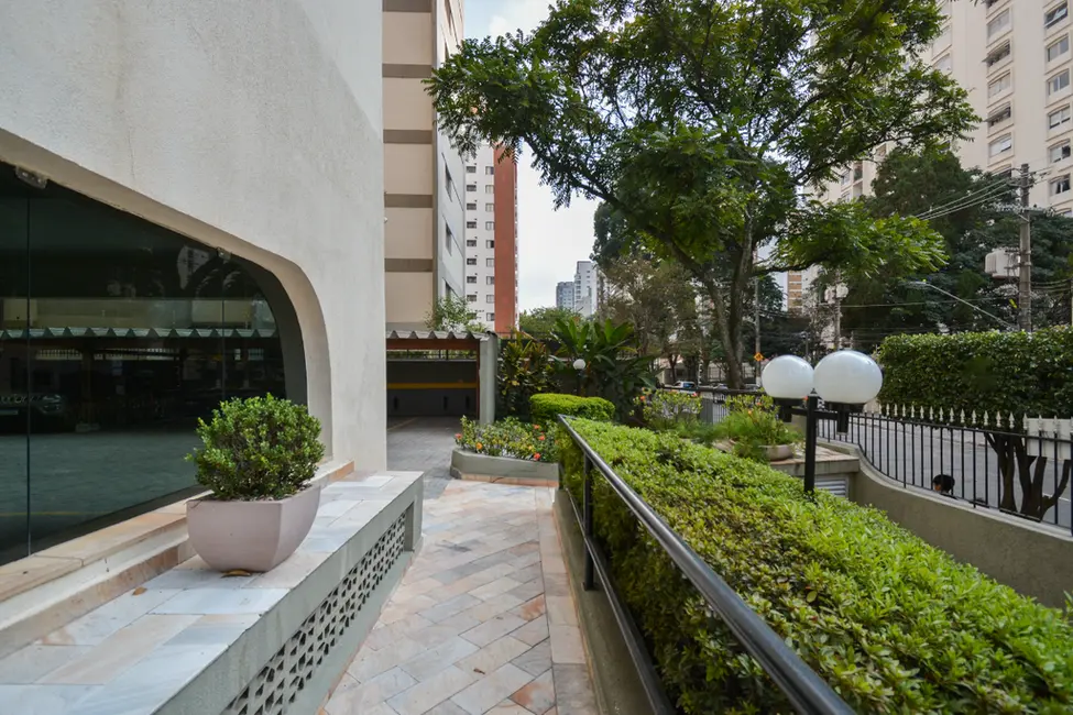 Apartamento com 2 quartos à venda, 86m2 em Moema, São Paulo - SP - imagem 9 Foto 9 de Apartamento com 2 quartos à venda, 86m2 em Moema, São Paulo - SP