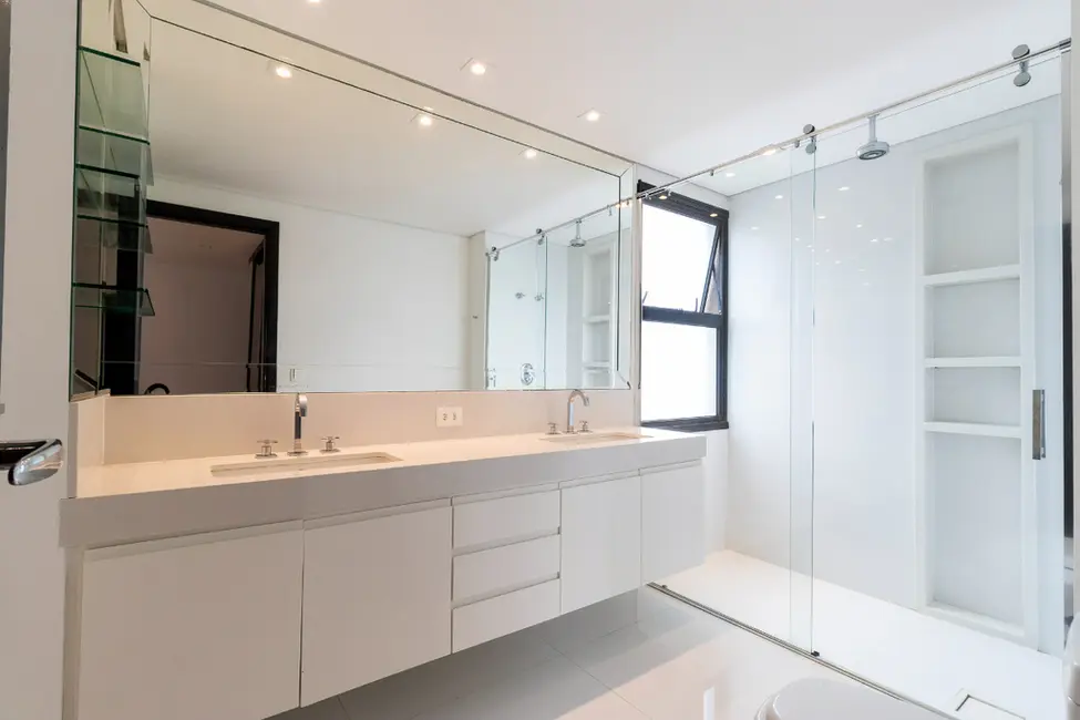 Foto 2 de Apartamento com 2 quartos à venda, 171m2 em Moema, São Paulo - SP