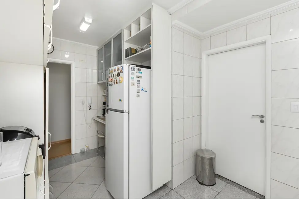 Foto 5 de Apartamento com 2 quartos à venda, 76m2 em Moema, São Paulo - SP