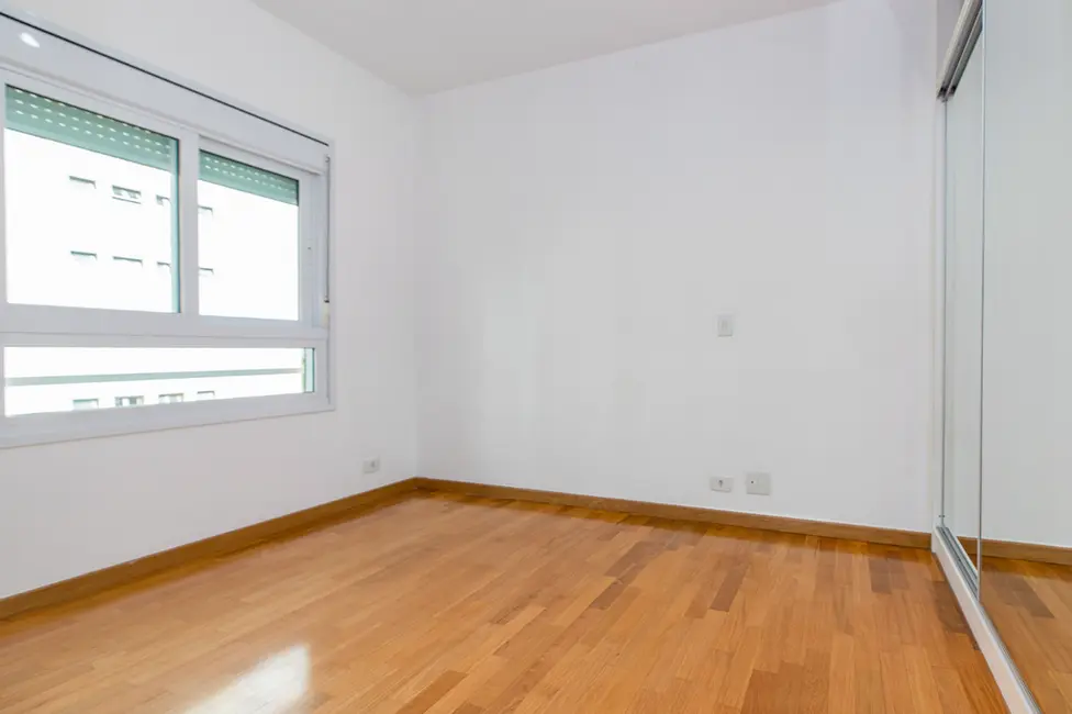 Foto 7 de Apartamento com 2 quartos à venda, 66m2 em Moema, São Paulo - SP