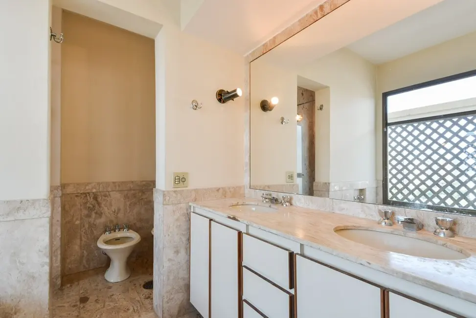 Foto 6 de Apartamento com 4 quartos à venda, 246m2 em Pinheiros, São Paulo - SP