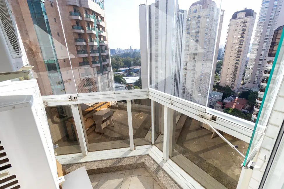 Foto 9 de Apartamento com 4 quartos à venda, 186m2 em Vila Mariana, São Paulo - SP