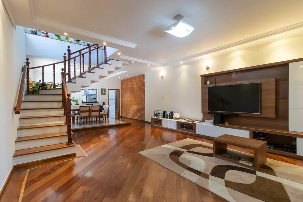 Casa com 3 quartos à venda, 241m2 em Vila Clementino, São Paulo - SP - imagem 1 Foto 1 de Casa com 3 quartos à venda, 241m2 em Vila Clementino, São Paulo - SP